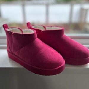 Old Navy Fuchsia Kids Boots